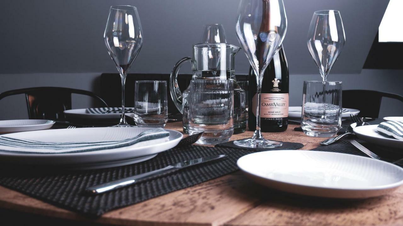 Padstow Escapes - Pajar Luxury Penthouse Apartment Екстер'єр фото